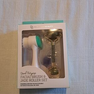 Relaxus Beauty facial brush & jade roller set